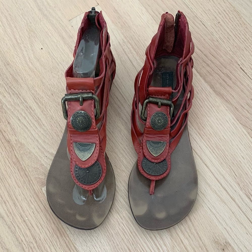 Steven by Steve Madden Warrier Red Leather Sandals